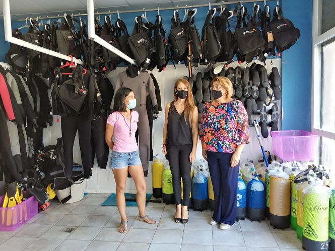 La Delegada de Empleo, Virginia Fernandez ha visitado Calahonda/Carchuna (JUNTA)