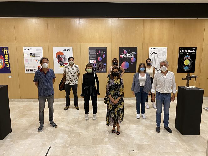 Imagen de la entrega de diplomas (EAG)