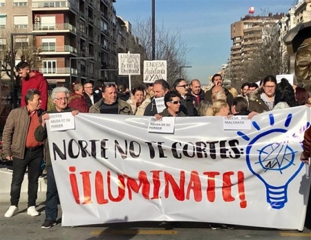 Manifestación contra los cortes de luz en la zona norte, en imagen de archivo (EUROPA PRESS) 