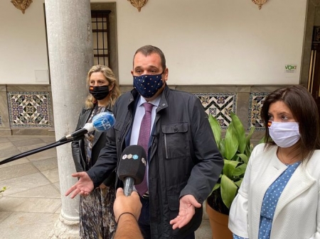 El grupo municipal de Vox pide una comisión sobre la gestión del foco de Covid-19 en el Ayuntamiento de Granada (VOX) El grupo municipal de Vox pide una comisión sobre la gestión del foco de Covid-19 en el Ayuntamiento de Granada (VOX)