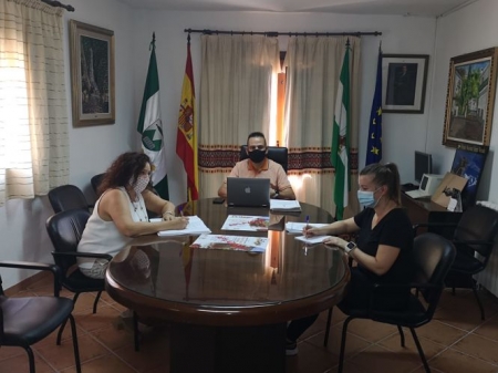 Reunión donde se tomó la decisión de aplazar el congreso (LA CIUDAD ACCESIBLE) 