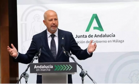 El consejero de Educación y Deporte, Javier Imbroda (ÁLEX ZEA - EUROPA PRESS) 