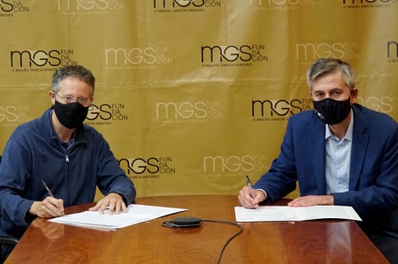 Imagen de la firma del convenio (FMGS)