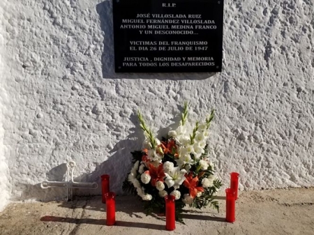 Homenaje en Castell de Ferro (ASOCIACIÓN 14 DE ABRIL) 