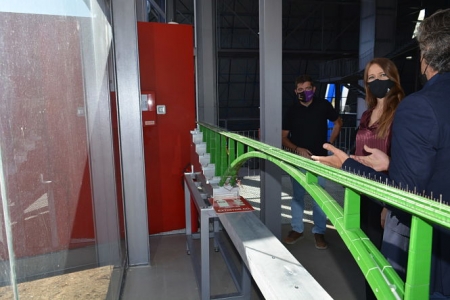 La Delegada de empleo y economia, Virginia Fernández ha visitado la empresa (JUNTA)