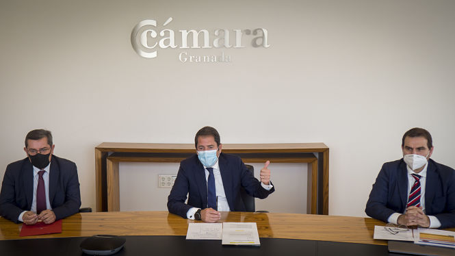 Rueda de prensa de la presentación de las ayudas al tejido empresarial granadino (CÁMARA GRANADA)