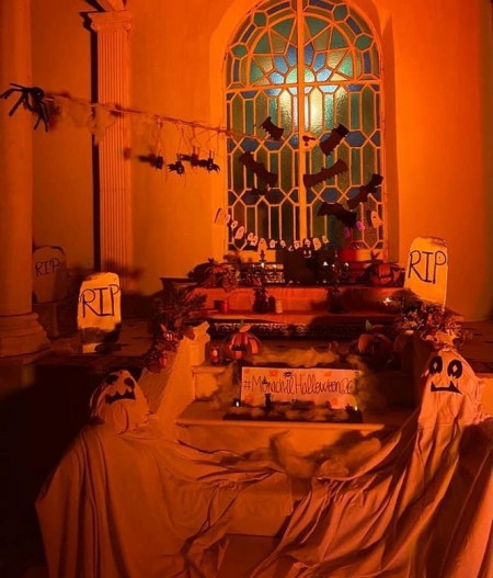 Una de las casas decoradas (AYTO. MONACHIL) 