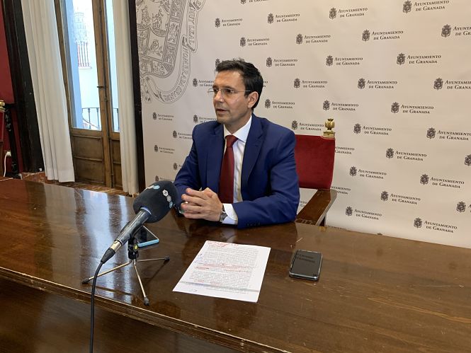 Francisco Cuenca en rueda de prensa (PSOE)