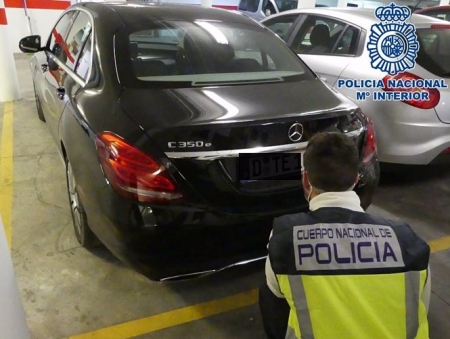 Vehículo de alta gama recuperado en Motril (POLICÍA NACIONAL EN GRANADA)
