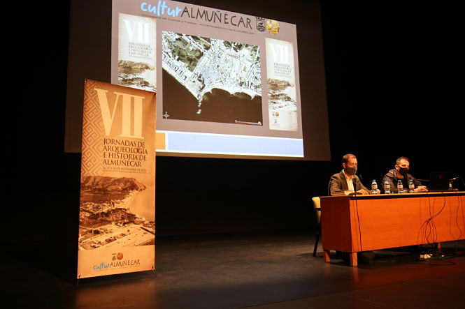 Acto inaugural de las jornadas aqueológicas de ALmuñécar (AYTO. ALMUÑÉCAR)