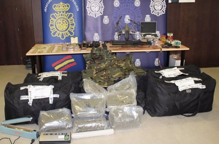 Drogas y efectos intervenidos en operaciones policiales antidroga en Granada (POLICÍA NACIONAL)