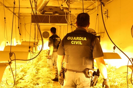 Uno de los centros de producción de marihuana desarticulado (GUARDIA CIVIL)