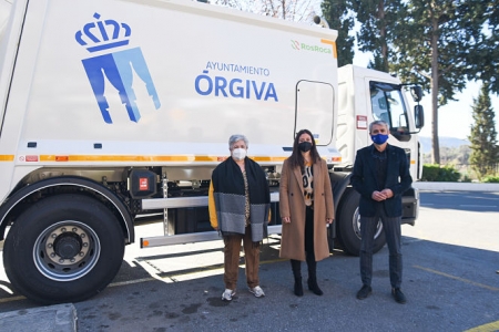 Presentación del nuevo vehículo de recogidad e residuos (L. PEÑALVER / DIPGRA)