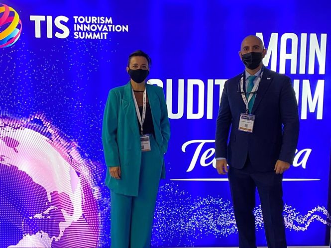 El teniente de alcalde y delegado de Turismo y Playas de Almuñecar, Daniel Barbero, en el Tourism Innovation Summit, celebrado en noviembre en Sevilla (AYUNTAMIENTO DE ALMUÑÉCAR) 