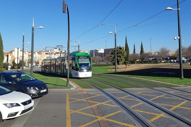 Paso del metro por una Glorieta (JUNTA) 