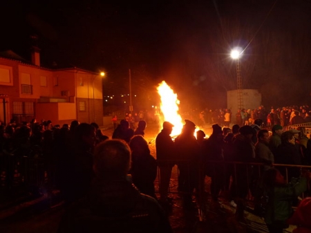 Luminaria de San Antón de años anteriores (AYTO. GUADIX)