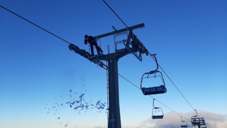 Desbloqueo de remontes en Sierra Nevada, en imagen de archivo (CETURSA SIERRA NEVADA) 