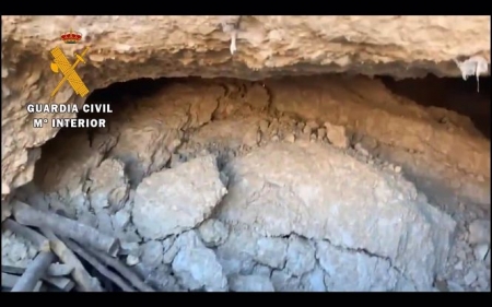 Casa cueva derrumbada (GUARDIA CIVIL) 