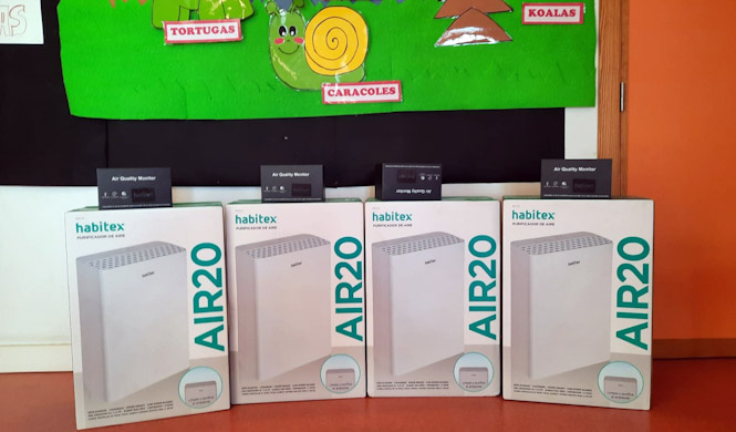 Purificadores de aire entregados a los centros educativos (AYTO. HUÉTOR VEGA)