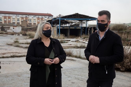 La alcaldesa de Las Gabias, Maria Merinda Sádaba, junto al concejal de deportes, José Antonio Rosales (AYTO. LAS GABIAS)