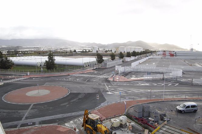 Vista general de la Zona de Actividades Logísticas (ZAL) del Puerto de Motril y del muelle de las Azucenas (PUERTO DE MOTRIL)