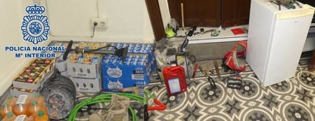 Efectos recuperados por la Policía Nacional en Baza (POLICÍA NACIONAL) 