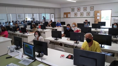 Imagen de un curso de formación (ON TECH GRANADA) Imagen de un curso de formación (ON TECH GRANADA)