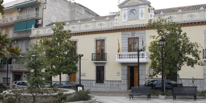 Fachada del Ayuntamiento de Atarfe (EL MIRADOR DE ATARFE)