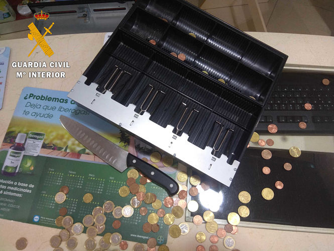 Arma con la que presuntamente se perpetró el atraco (GUARDIA CIVIL) 