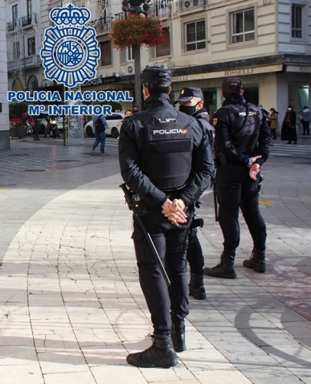 Agentes de la Policía Nacional (POLICÍA NACIONAL) 