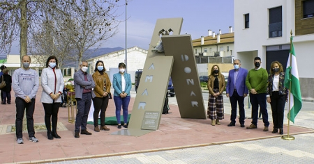 Escultura dedicada a los donantes (AYTO. HUÉTOR TÁJAR) 