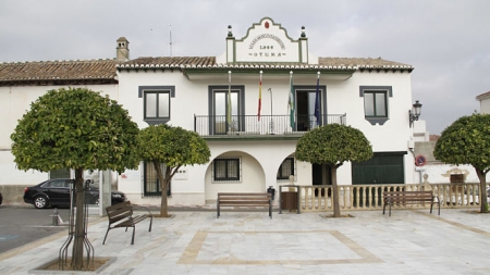 Fachada del Ayuntamiento de Otura (AYTO. OTURA)