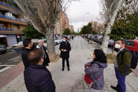 Imagen de la visita al Bulevar de la Calle Primavera (PSOE)