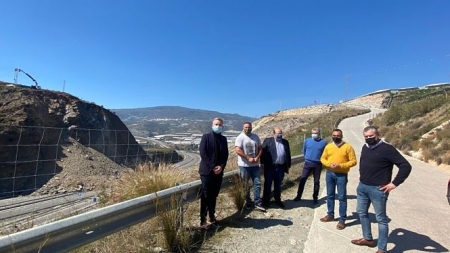 Visita del PP a la ladera afectada por desprendimientos en la A-7 (PP) 