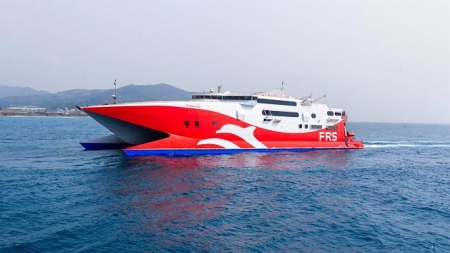 Embarcación Tarifa Jet (FRS) 