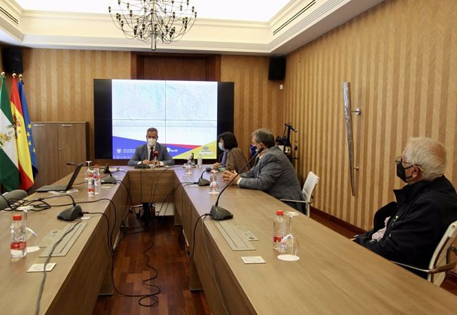 Reunión entre el Puerto de Motril y el Centro Artístico de Granada (AUTORIDAD PORTUARIA) 