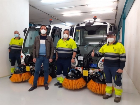 Presentación de las dos nuevas barredoras del Ayuntamiento de Vegas del Genil (AYTO. VEGAS DEL GENIL)