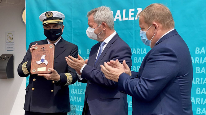 Baleària presenta en Motril su ferry `Hypatia de Alejandría`, que operará la línea con Melilla (PUERTO DE MOTRIL)