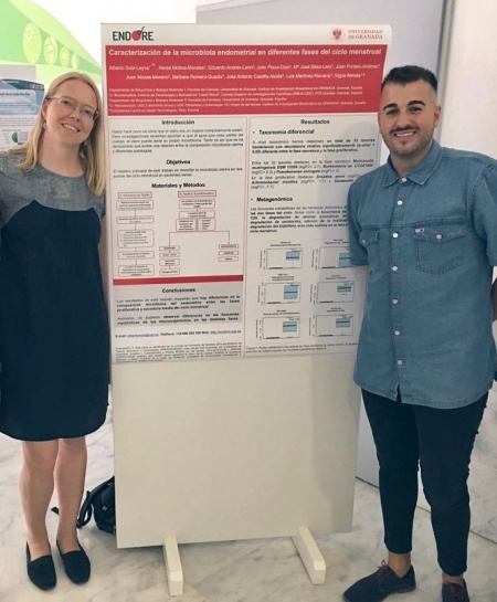 Los autores de este artículo presentan sus resultados. Signe Altmäe, investigadora principal, y Alberto Sola-Leyva, primer autor del trabajo (UGR)