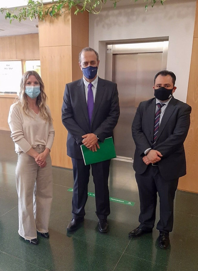 Visita del Delegado de Justicia a Santa Fe (JUNTA DE ANDALUCÍA)