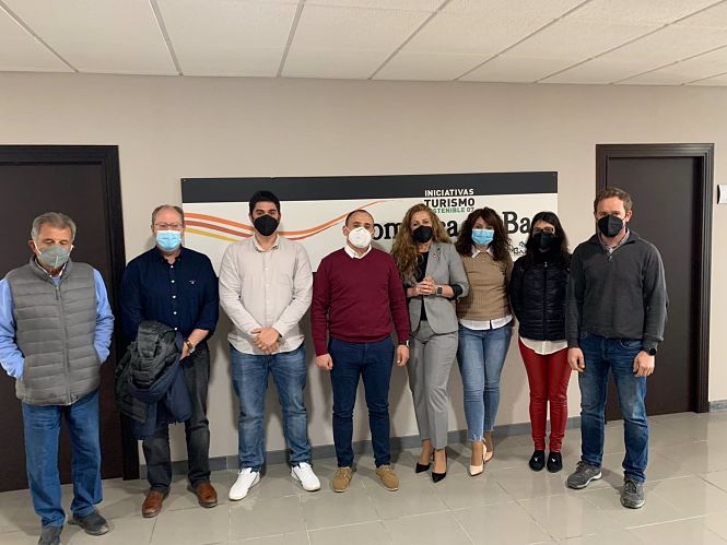 El nuevo presidente de la Mancomunidad de Municipios de la Comarca de Baza, Olivié Sánchez, en el centro en la imagen (GENTE DE ZÚJAR)