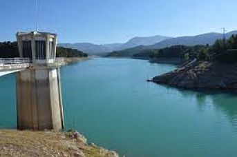 Imagen del embalse de La Boelra (WIKIPEDIA)
