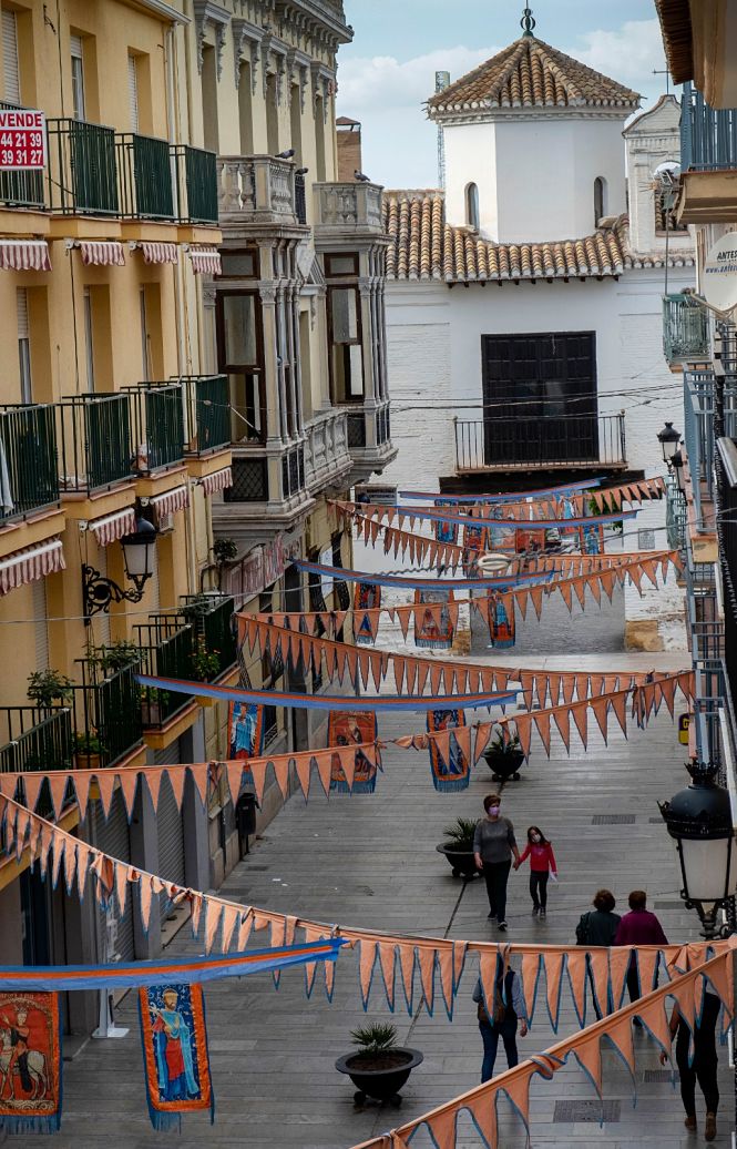 Calle decorada para las Capitulaciones (AYTO. SANTA FE)
