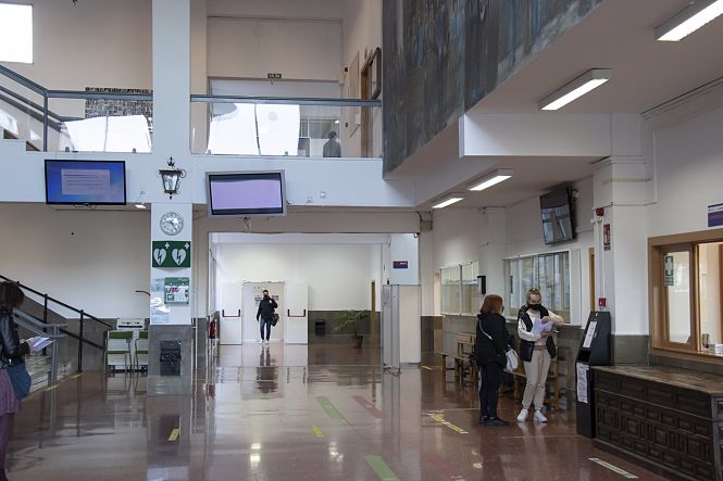 Instalaciones de la Universidad de Granada. (UGR)