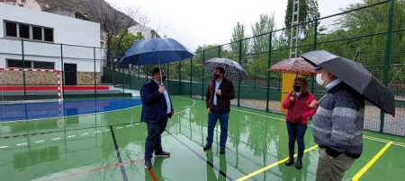 Visita al polideportivo de Miraflores (AYTO. MONACHIL)