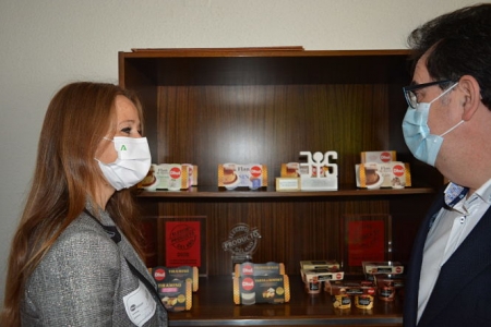 Imagen de la visita de Virginia Fernández a Dhul (JUNTA) Imagen de la visita de Virginia Fernández a Dhul (JUNTA)