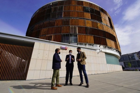 Imagen de la visita al PTS (PSOE)