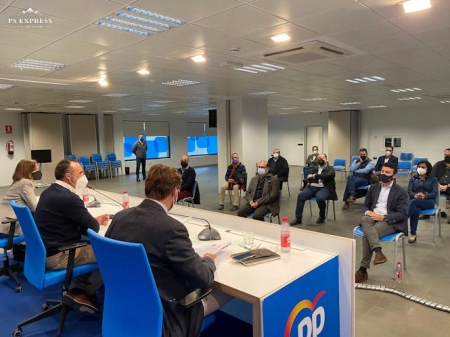 Imagen de la reunión con las cofradías (PP) Imagen de la reunión con las cofradías (PP)