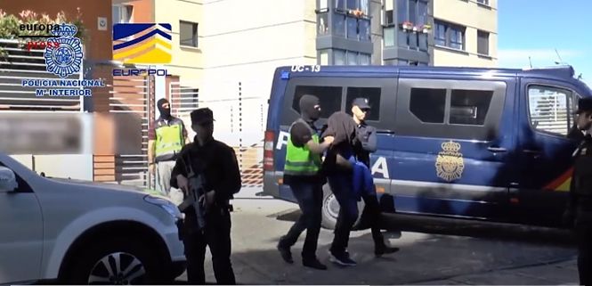 Imagen de archivo de una operación de la Policía Nacional contra el clan de los Kutayni, acusado de financiar el terrorismo yihadista (EUROPA PRESS)