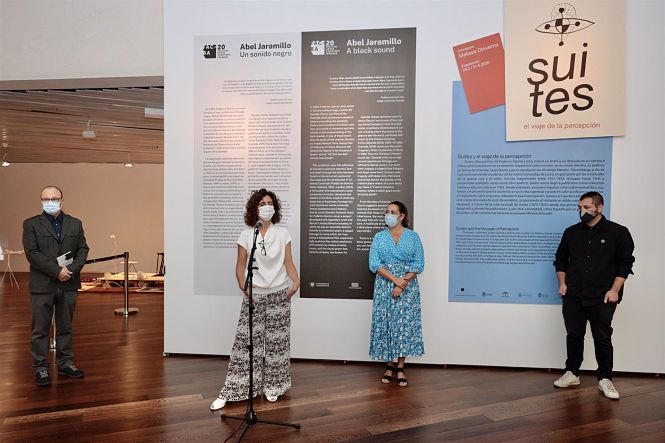 Sara Navarro interviene en la apertura de una exposición de Abel Jaramillo en el Centro Lorca, en imagen de archivo (JOSÉ ANTONIO ALBORNÓZ-CENTRO LORCA)